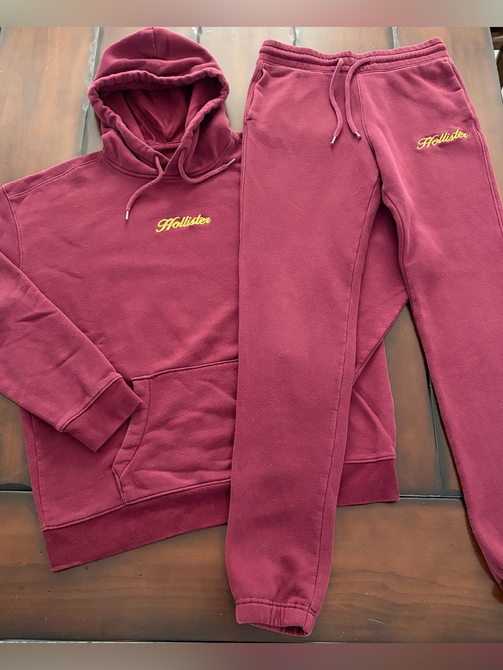 Maroon/Burgundy Matching Hollister Men’s Hoodie and Sweatpants